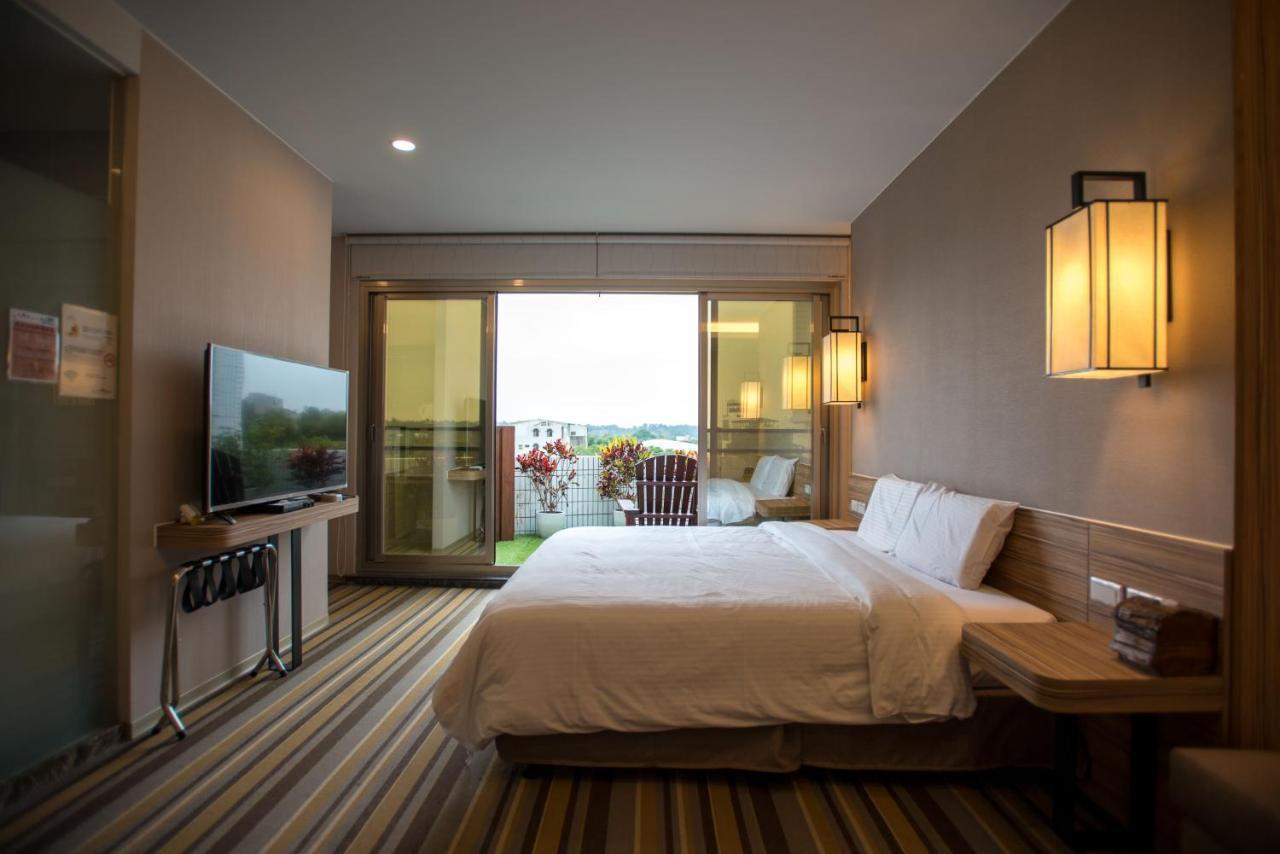 Tainan Julie'S Garden 峰情文旅 Otel Anping Dış mekan fotoğraf