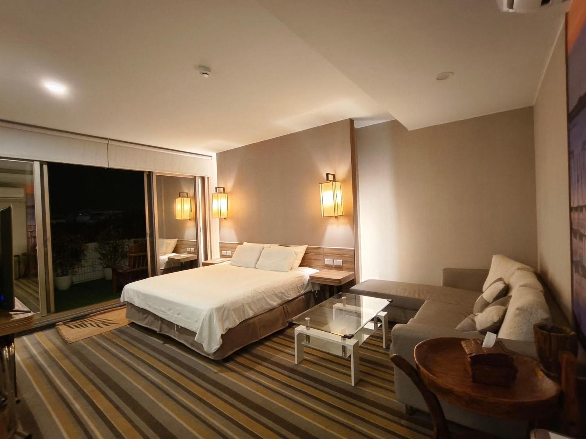 Tainan Julie'S Garden 峰情文旅 Otel Anping Dış mekan fotoğraf