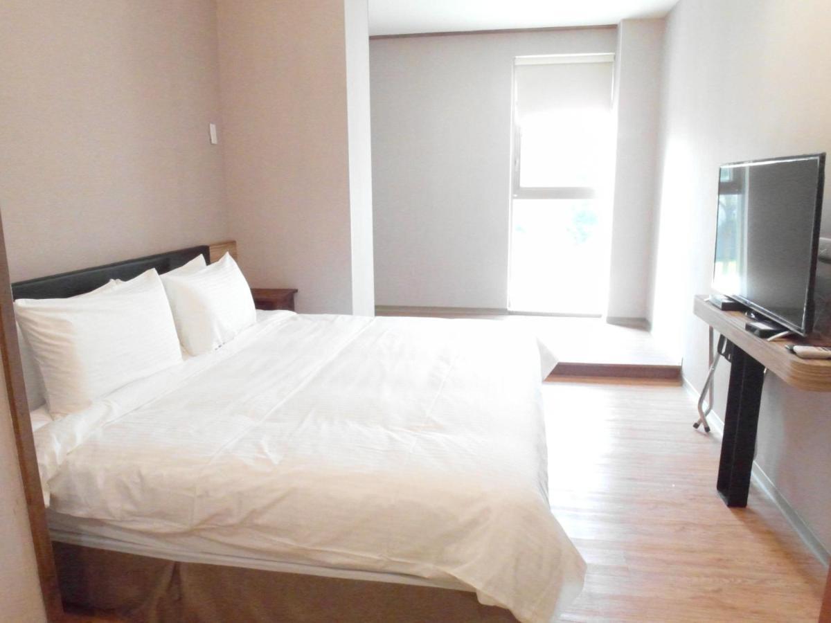 Tainan Julie'S Garden 峰情文旅 Otel Anping Dış mekan fotoğraf